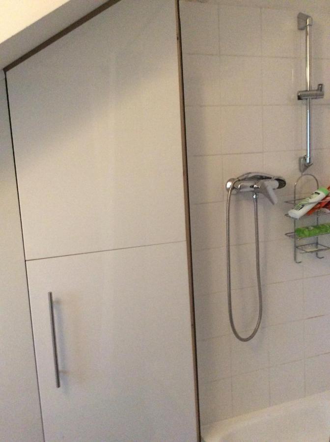 Dachstudio Mit Bad Und Terasse Koln Bagian luar foto
